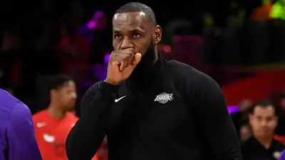 LeBron James update: Lakers star comes off bench in return vs. Bulls after missing 13 games