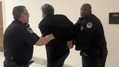Parkland victim's dad seen pinned by Capitol Police, arrested after interrupting House hearing