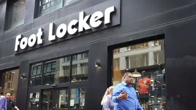 Foot Locker announces plan to close 400 stores by 2026