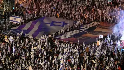 Israelis still protest legal overhaul despite suspension