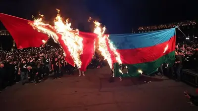 Torchlight march marks mass deaths of Armenians