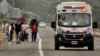 Migrants walking through Mexico threaten road blockades