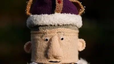 ‘Woolly delinquents’ celebrate Charles’ coronation in yarn