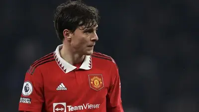 Why wasn't Victor Lindelof penalised for handball against West Ham?