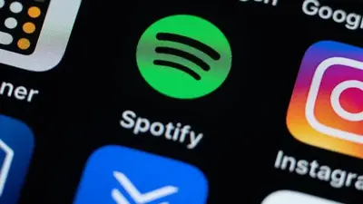 Spotify scam warning on emails fraudulently telling users their payments have failed