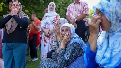 Hundreds gather in Sarajevo to pay their respects to Srebrenica massacre victims