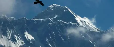 All 6 aboard helicopter carrying Mexican tourists are killed in a crash near Mount Everest in Nepal