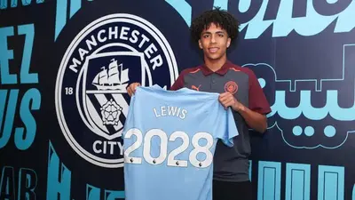 Rico Lewis signs new long-term Man City contract