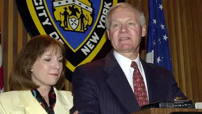 Former New York City police commissioner Howard Safir dies