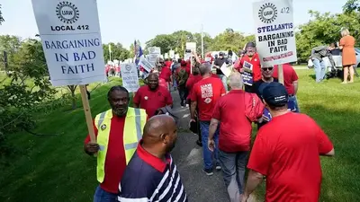 Jeep maker Stellantis makes a new contract offer as auto workers prepare to expand their strike