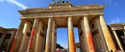 Cleanup of Berlin's Brandenburg Gate after climate protest to be more expensive