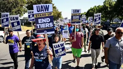 'Stressful': Striking autoworkers living on $500 a week from UAW