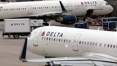 Delta posts $1.11 billion profit for third quarter and sees strong holiday bookings