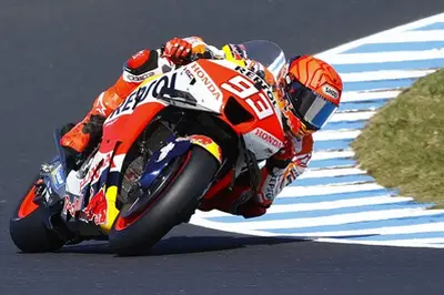 Marquez &quot;cruising&quot; in fast corners as Honda MotoGP woes continue