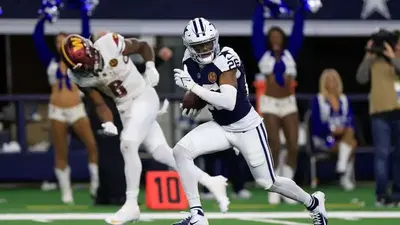 Dallas Cowboys’ Bland makes history with fifth pick-6