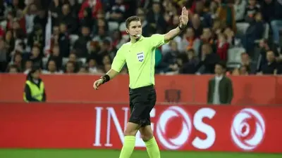 Who is François Letexier, the referee for Real Madrid - Napoli in the Champions League?