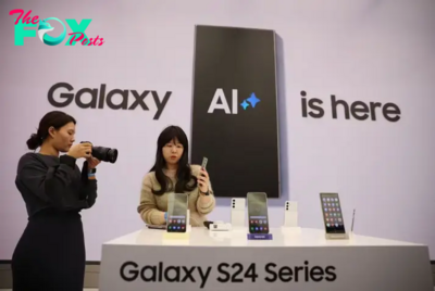 Samsung packs newest Galaxy S24 smartphones with AI functions