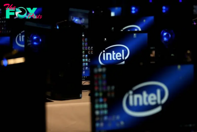 Intel signs Microsoft as foundry customer