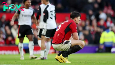 X reacts as Man Utd lose to Fulham in 97th minute
