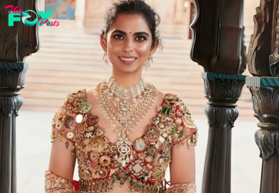 Isha Ambani wears blouse made from jadau jewels