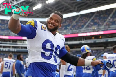 Why did Los Angeles Rams star Aaron Donald retire?