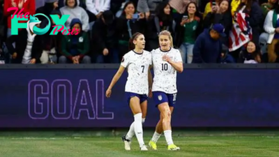 USWNT captain Lindsey Horan and Alex Morgan jump onto press conference to address Korbin Albert controversy