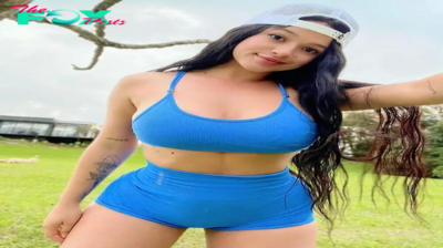 Mely looks like a goddess attracting attention in a seductive blue swimsuit