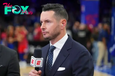 Does JJ Redick have any previous coaching experience?