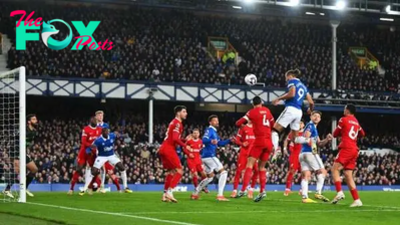 Liverpool's Premier League title hopes likely over after Merseyside derby loss to rivals Everton