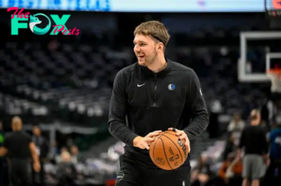 How much do tickets for the Clippers at Mavs playoff game in Dallas cost?