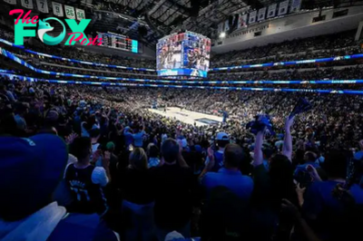 How much do tickets for the Thunder - Mavs playoff Game 3 in Dallas cost?