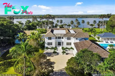 B83.Australian golf legend Greg Norman has re-listed his beach home in Florida’s ritzy Jupiter Island for $60 million, marking a significant event 13 years after he initially listed it for an even higher price at $65 million, showcasing the enduring allure of luxury real estate in the Sunshine State.