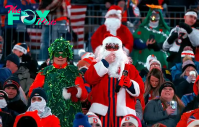 How much did Netflix pay the NFL for the rights to livestream the two 2024 Christmas Day games?