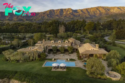 b83.Check out Ellen DeGeneres’ extravagant $70 million California home.