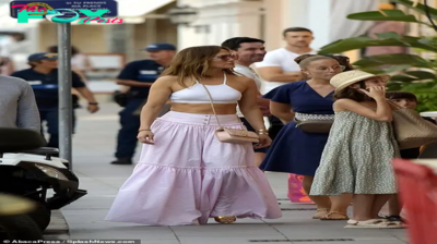 dq Stunning St. Barts Escape: Jennifer Lopez Shows Off Toned Abs in Chic White Crop Top and Pink Maxi Skirt