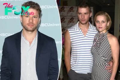 Ryan Phillippe reminisces with throwback pic of him and ex-wife Reese Witherspoon: ‘We were hot’