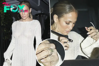 Jennifer Lopez seen wearing wedding ring after putting $60M marital home with Ben Affleck up for sale