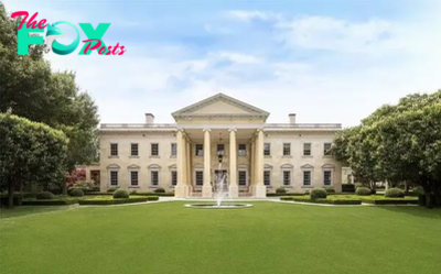 B83.The Texas White House is back on the market for $40 million.