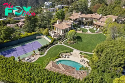 B83.Boxing icon Sugar Ray Leonard is seeking $38 million for his Los Angeles mansion.