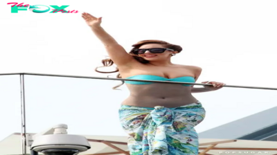 rin Seductive Lady Gaga Beach Snaps That Will Make You Reach for a Refreshing Drink