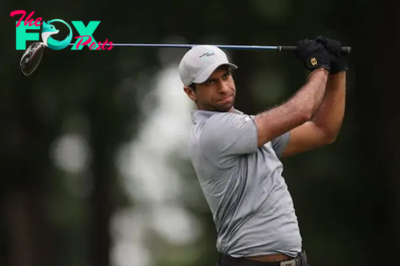 Why does Aaron Rai wear two golf gloves?