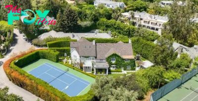 B83.’Avatar’ Actress Zoe Saldana Puts Beverly Hills Home on the Market for $14 Million