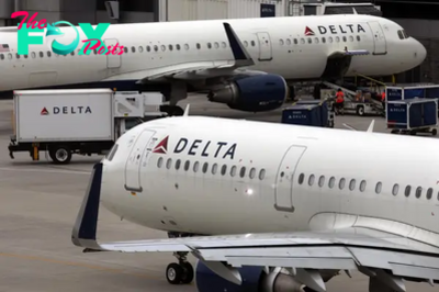 Delta Flight Diverts to New York After Passengers Are Served Spoiled Food
