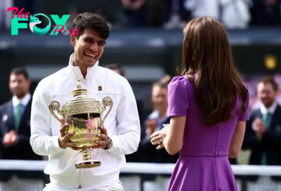 How much prize money did Carlos Alcaraz win at Wimbledon 2024?