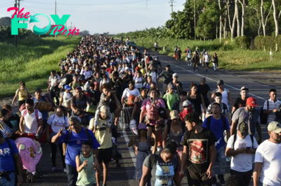 Thousands of Migrants Leave Southern Mexico On Foot in New Caravan Headed for the U.S. Border
