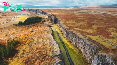 Mesmerizing animation shows Earth's tectonic plates moving from 1.8 billion years ago to today