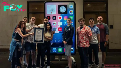 Tech YouTuber Mrwhosetheboss unveils the world’s largest iPhone to set a new record