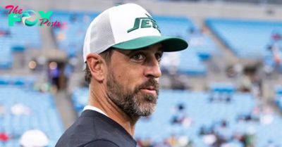 Aaron Rodgers’ Netflix Trailer Features Appearance From Mystery Woman