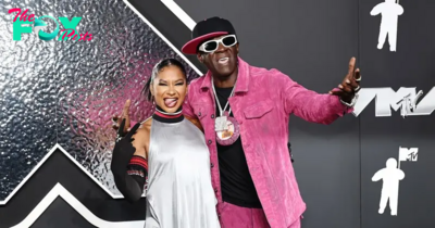 Flavor Flav Turns 2024 MTV VMAs Into ‘Olympic Moment’ for Jordan Chiles, Gifts Her Bronze Clock