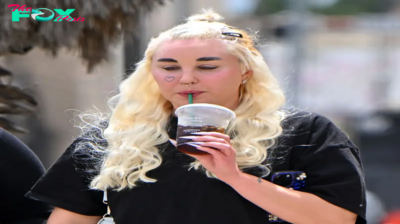 Former child star, Amanda Bynes spotted out and about with new unrecognizable look